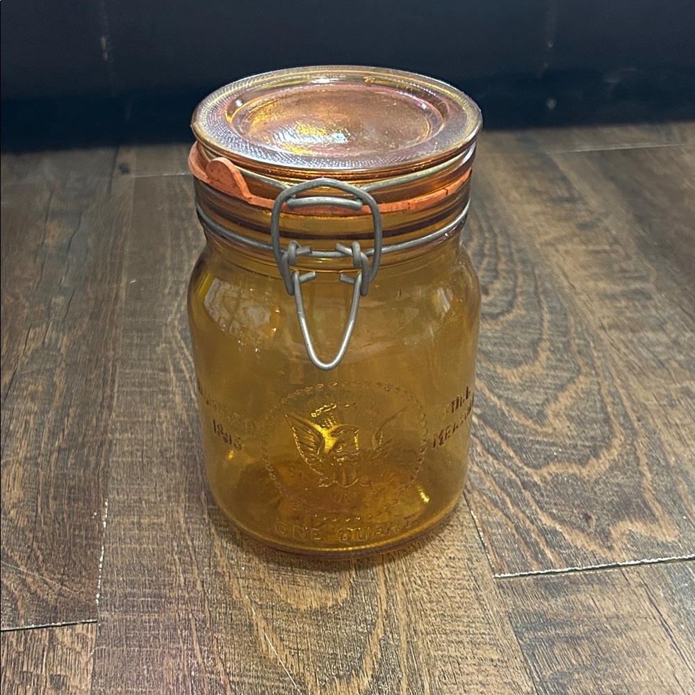 1965 Crownford China Co Italy‎ amber eagle mason one-quart jar